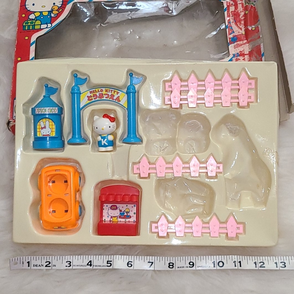 Vintage Sanrio Hello Kitty Happy Zoo Play Set - Picture 4 of 14